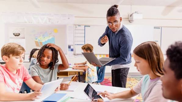 Active Learning Vs. Passive Learning | HMH