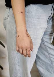 59 Meaningful Small And Exquisite Tattoo Ideas For Men And Women The First Hand Fashion News For Females Tattoos Thigh Tattoos Women Hippie Tattoo