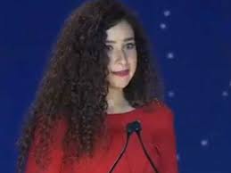 A احتفل الممثل حسن أبو الروس اليوم بزواجه من غادة والي مصممة الجرافيك العالمية، والتقط مع عروسه صور الزفاف بحديقة زيد بارك. Ø¨Ø§Ù„ØµÙˆØ± 10 Ù…Ø¹Ù„ÙˆÙ…Ø§Øª Ø¹Ù† ØºØ§Ø¯Ø© ÙˆØ§Ù„Ù‰ Ù…ØµÙ…Ù…Ø© Ø§Ù„Ø¬Ø±Ø§ÙÙŠÙƒ Ø§Ù„Ø¹Ø§Ù„Ù…ÙŠØ© Ø¨Ù…Ù†ØªØ¯Ù‰ Ø´Ø¨Ø§Ø¨ Ø§Ù„Ø¹Ø§Ù„Ù… Ø§Ù„ÙˆÙØ¯