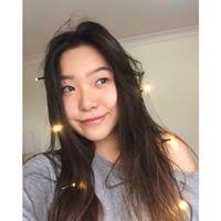 Elisha Ji's Instagram, Twitter & Facebook