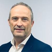 70+ "Robert Poston" profiles