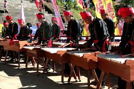 Kolintang merupakan barisan gong kecil yang disusun mendatar. 5 Alat Musik Tradisional Indonesia Ini Telah Mendunia Lho Sudah Tahu