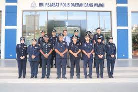 Teh renny adalah teman ibuku. Contact Number Bahagian Siasatan Jenayah Ibu Pejabat Dang Wangi