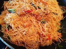 Saya ingin kongsikan resepi bihun goreng tomyam yang saya sediakan untuk keluarga. Bihun Goreng Tom Yam Blog Lea Azleeya