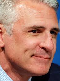 Ron Francis is promoted to Hurricanes general manager