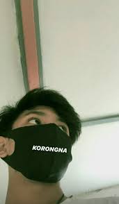 Memesaya udh pake masker pak (v.redd.it). Anime Cowok Cool Pake Masker Literatur
