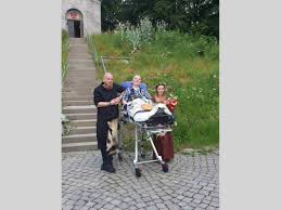 Als erstes erkundigt ihr euch dazu am besten bei eurem sohn und eurer zukünftigen schwiegertochter nach dem geplanten dresscode der hochzeit. Zur Hochzeit Des Sohnes