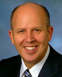 Seattle median home price hits record $820K, soaring $43K in a month,  putting buyers in a 'pressure cooker'