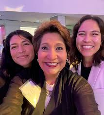 What a great evening at the @thedream_us 10th Anniversary celebration with  these amazing women! @gabypacheco1 @cristela9 Doris Meissner & the Isla  sisters