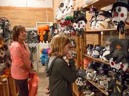 County fairgrounds, clarinda pavilion, clarinda a. 62nd Annual Craft Carnival