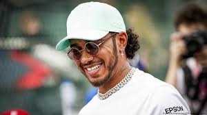 Lewis hamilton was born on 7 january 1985 in stevenage, england. Opinion Lewis Hamilton An Icon Both On And Off The Track Sports German Football And Major International Sports News Dw 03 11 2019