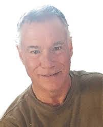 Robert Craker's Instagram, Twitter & Facebook