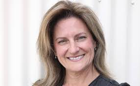 Nancy Desrosiers's Instagram, Twitter & Facebook