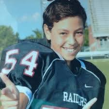 Daniel Vilchis's Instagram, Twitter & Facebook