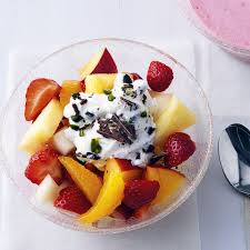 Obstsalat Mit Schoko Pistazien Quark Rezept Obstsalat Rezepte Lebensmittel Essen