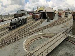 How To Ballast Model Railway Track The Definitive Guide For 2020 Modelrailwayengineer Model Railway Model Train Scenery Model Railroad