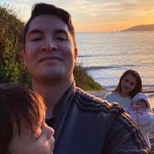 Jorge Ovalles's Instagram, Twitter & Facebook