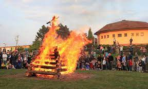 Stránka o akcích pořádaných v praze v období pálení čarodějnic. Church Record Sunday Velke Heraltice 1737 Paleni Carodejnic I M Not A Witch I M Your Wife Czech Out Your Ancestors