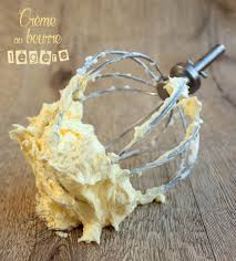 La Recette De La Creme Au Beurre Legere Avec Meringue Italienne Une Recette De Base En Patisser Creme Au Beurre Legere Creme Au Beurre Comment Faire Du Beurre