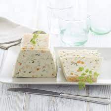 À la fois gouteuse, épicée, un brin festive et légère, une terrine qui se prépare la veille (pratique)de cabillaud de saint jacques et langoustines. Terrine Bretonne Aux Noix De St Jacques 1 Kg Auchan Traiteur
