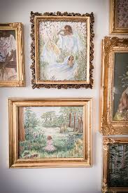 Great for event photography, studio portraits, photo booths, and sports photography. Gold Frame Gallery Wall Modern Victorian Style Home Decor In 2021 Gold Frame Gallery Wall Gallery Wall Frames Gallery Wall