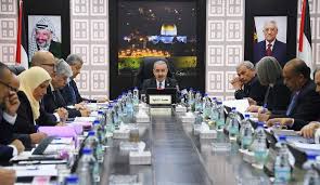 جاء ذلك بعد استعراض رئيس مجلس النواب المصري الخطاب الوارد من الرئيس عبد الفتاح السيسي بشأن الرغبة في إجراء تعديل وزاري، وفقا لما تم التشاور بصدده مع رئيس مجلس الوزراء. ØªØ¹Ø¯ÙŠÙ„ ÙˆØ²Ø§Ø±ÙŠ Ù‚Ø±ÙŠØ¨ Ø¹Ù„Ù‰ Ø§Ù„Ø­ÙƒÙˆÙ…Ø© Ø§Ù„ÙÙ„Ø³Ø·ÙŠÙ†ÙŠØ© Ù…Ø±ÙØ£ Ø§Ù„Ø¨Ø­Ø±ÙŠÙ† Bahrain Hub