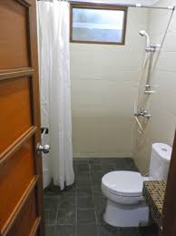 Contoh desain kamar mandi kecil. 23 Kamar Mandi Ukuran Mungil Minimalis Yang Keren
