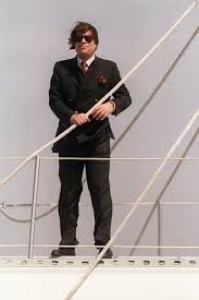 La Lecon De Style De Bernard Tapie L Eternel Flambeur Vanity Fair Bernard Tapie Vanity Fair L Eternel