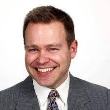 Lindsay Cavender's Instagram, Twitter & Facebook