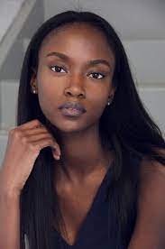 It gives a look of authentic innocence and youth. No Makeup Natural Beautiful Dark Skin Gorgeous Makeup Natural Black Women