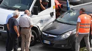 Jun 25, 2021 · una targa, affissa in via dante alighieri, resterà come ricordo della celebrazione, anche a cirò marina, dei 700 anni della nascita del sommo poeta, ma soprattutto del suo celebre monito al mondo: Una Frenata E Poi Ci E Venuta Addosso Gli Operai Raccontano L Incidente In Galleria Con Viviana La Repubblica