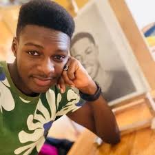 𝓚𝓘𝓝𝓖 𝓑𝓔𝓡𝓝𝓐𝓡𝓓 𝓖𝓞𝓜𝓔𝓩 (@Ben_Batibambing)