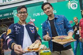 Kaesang pangarep, anak ketiga presiden joko widodo kembali melebarkan usahanya ke bidang kuliner. Bisnis Pisang Nugget Kaesang Terus Dikembangkan