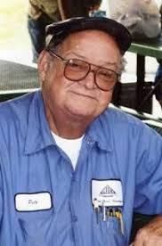 Dora Buentello's Instagram, Twitter & Facebook