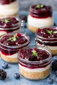 These Blueberry And Blackberry Mason Jar Cheesecakes Are So Quick And Easy Great For Picnics And Packed L In 2020 Mason Jar Desserts Mason Jar Cheesecake Picnic Foods