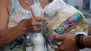 ONG faz 'vaquinha virtual' em prol de arrecadar alimentos para 40 famílias  do bairro Serviluz - Dias Melhores - Diário do Nordeste