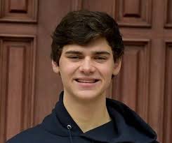 Virtual Reality #9: Anthony Purcell's Senior Story