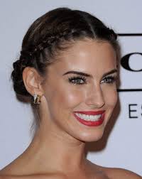 Check out this i wanted to add in this beautiful hairstyle. 30 Formal Hairstyles For Women To Get A Red Carpet Look