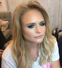 If you had the opportunity will you kiss me💋