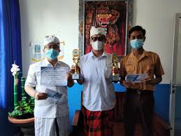 Puncak anugerah tersebut dilaksanakan rabu (30062021). Borong Piala Di Bulan Februari Smk Ti Bali Global Badung Berikan Beasiswa Kepada 12 Siswa Berprestasi