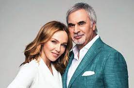 Валерий меладзе и альбина джанабаева — свобода или сладкий плен (2018). Albina Dzhanabaeva I Valerij Meladze Vypustili Pervyj Sovmestnyj Singl Spletnik