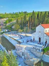 Drinovci, rodno mjesto braće Šimić, sa svojim brojnim uglednicima pravo su  čuđenje u svijetu