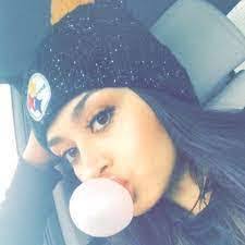 Lisa Frascone's Instagram, Twitter & Facebook