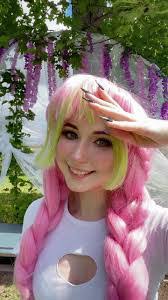 Rose Dryden's Instagram, Twitter & Facebook