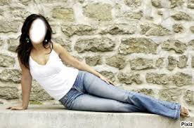 She discovered theater at the age of eleven and entered the 'coté cour' acting class in paris at the age of 21. Fotomontage Fabienne Carat Pixiz