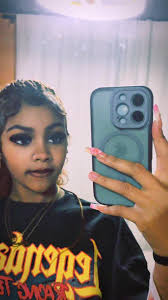 It's giving that girl from Friday