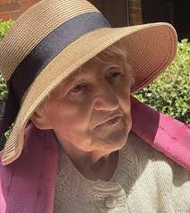 Contributions to the tribute of Barbara Jochym