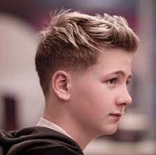 coole jungs frisuren mittellang in 2021 jungs frisuren coole jungs frisuren kinderfrisuren fur jungs