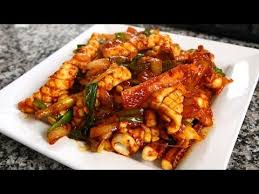 How To Make Ojingeo Bokkeum Or Ojinguh Bokkeum Oh Jing Uh Bokkeum Spicy Stir Fried Squid From Maangchi Com Squid Recipes Grilled Squid Food