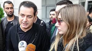 Bir çocuk annesi, bu adam beni iki ay boyunca kovaladı. Acun Ilicali Ile Seyma Subasi Bosandi